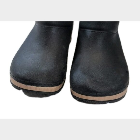 Dansko Women's Kane Black Backless Nursing Clogs - 38 (8 US) - Picture 3 of 5